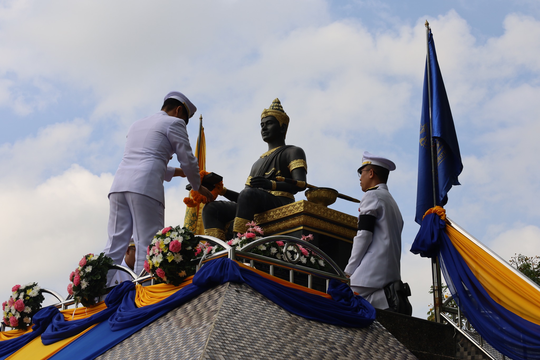 จังหวัดนครศรีธรรมราช ประกอบพิธีถวายเครื่องราชสักการะ เนื่องในวันพ่อขุนรามคำแหงมหาราช ประจำปี 2569 