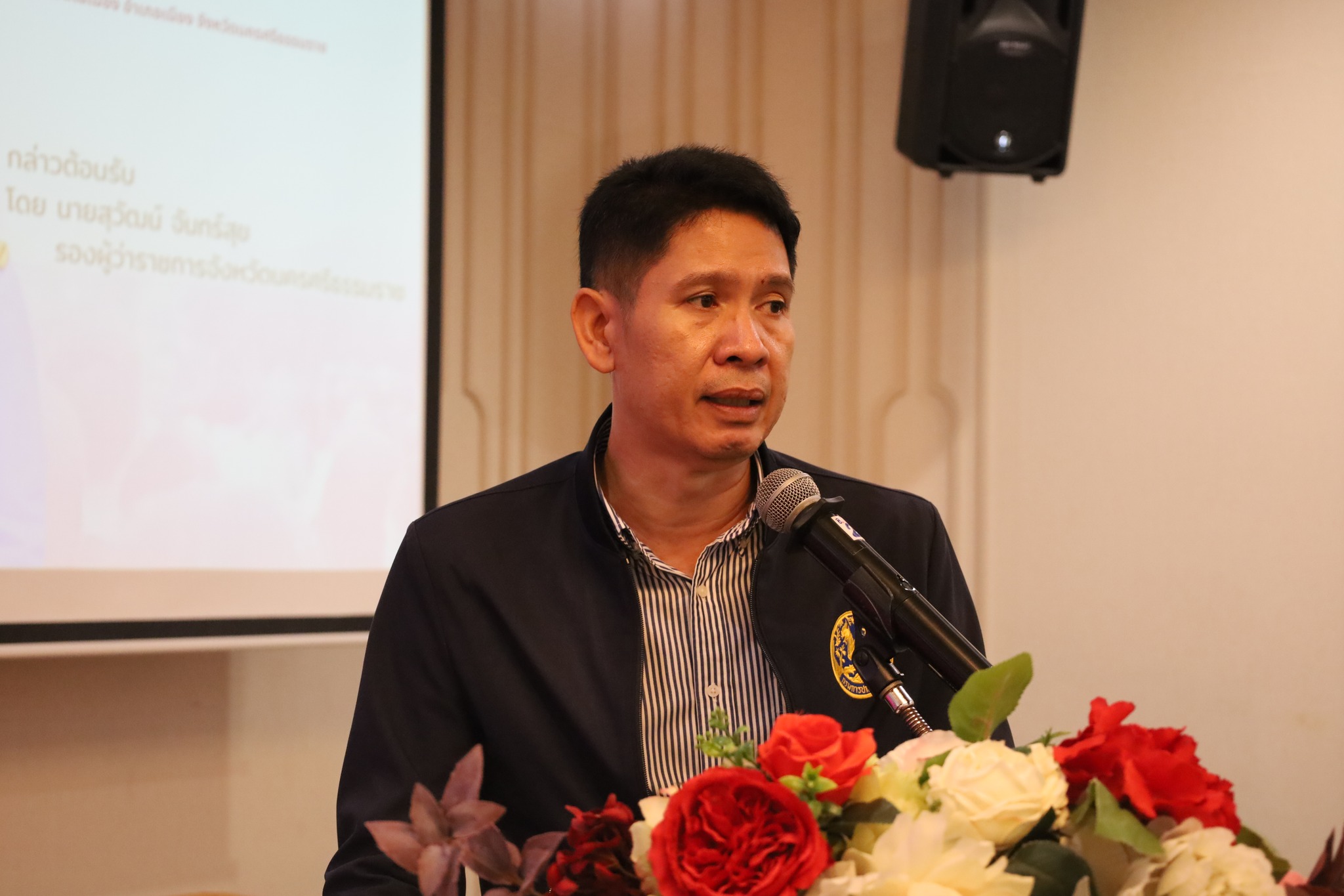 กรมคุ้มครองสิทธิและเสรีภาพ จัดประชุมเชิงปฏิบัติการเพื่อเตรียมความพร้อมขับเคลื่อนการดำเนินงานตามกฎหมายขจัดการเลือกปฏิบัติต่อบุคคล   วันนี้(22 ม.ค.69) ที่โรงแรมทวินโลตัส อำเภอเมืองนครศรีธรรมราช นายสมชาย ลีหล้าน้อย ผู้ว่าราชการจังหวัดนครศรีธรรมราช ได้มอบหมายให้นายสุวัฒน์ จันทร์สุข รองผู้ว่าราชการจังหวัดนครศรีธรรมราช ร่วมเป็นเกียรติและให้การต้อนรับนายไตรยฤทธิ์ เตมหิวงศ์ อธิบดีกรมคุ้มครองสิทธิและเสรีภาพ ในโอกาสเดินทางมาเป็นประธานในพิธีเปิดการประชุมเชิงปฏิบัติการเพื่อเตรียมความพร้อมขับเคลื่อนการดำเนิน